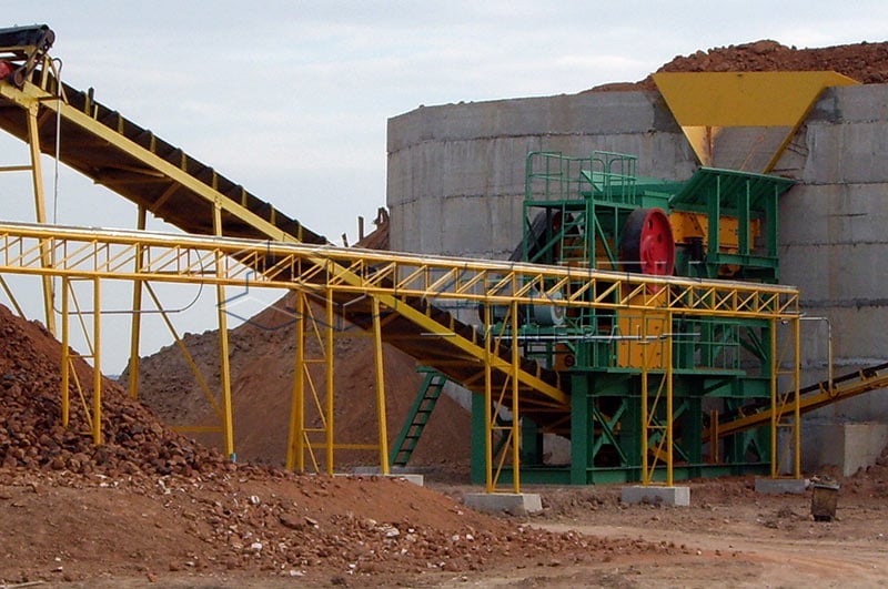 كسارة صخور صغيرة لطحن الذهب